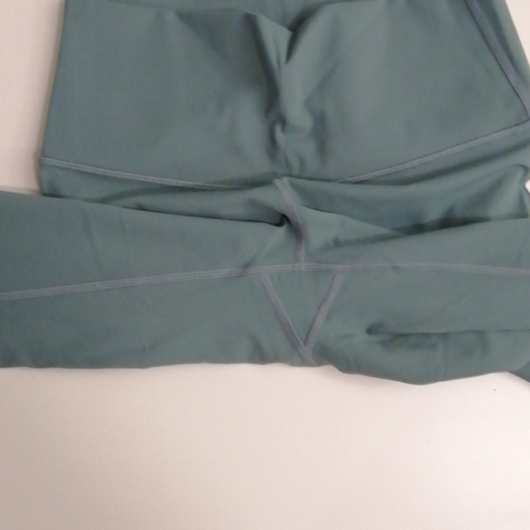 Lululemon EUC Wunder Under HR Crop 23" inseam size 6 Tidewater Teal - Picture 3 of 4